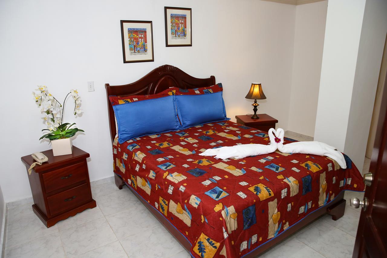 Hotel Los Jardines Santiago De Los Caballeros Luaran gambar